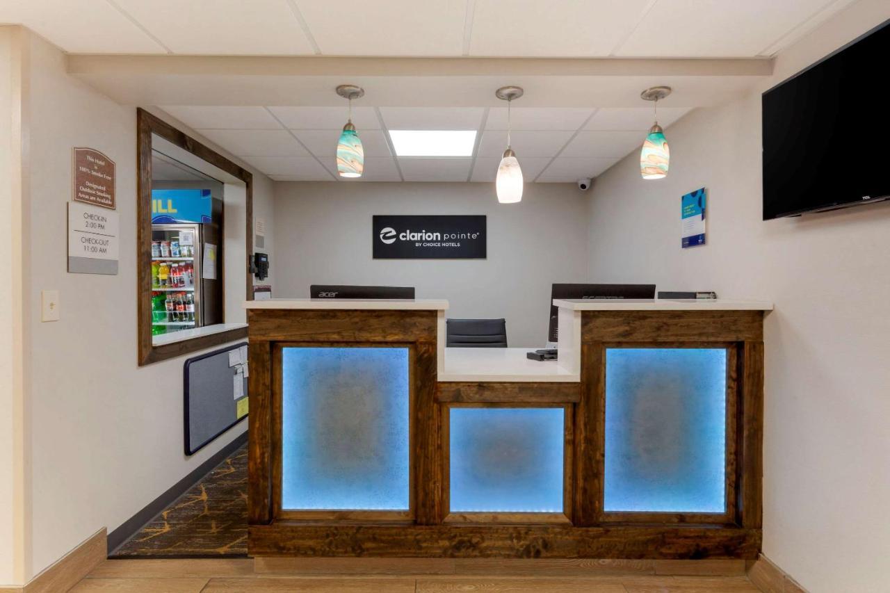 Clarion Pointe Hotel Tomah Luaran gambar