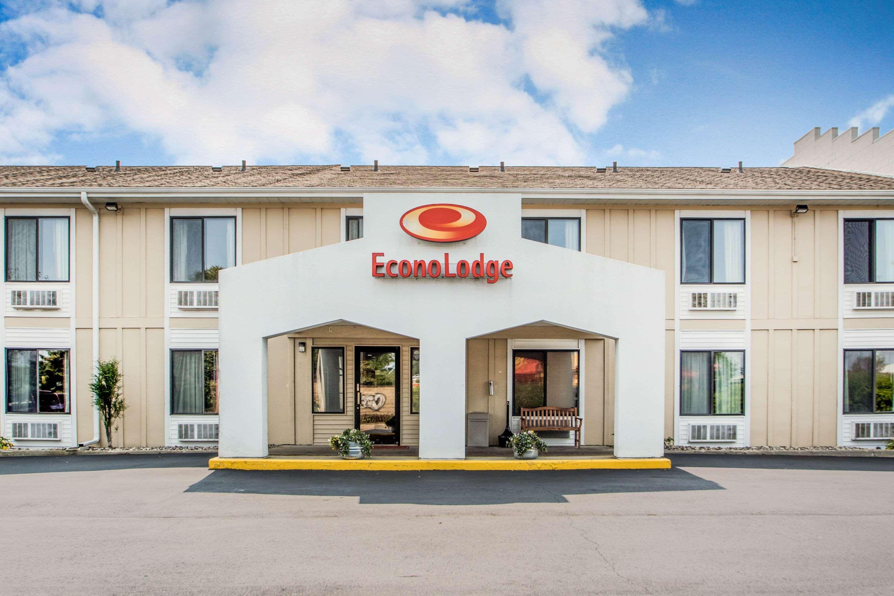 Clarion Pointe Hotel Tomah Luaran gambar
