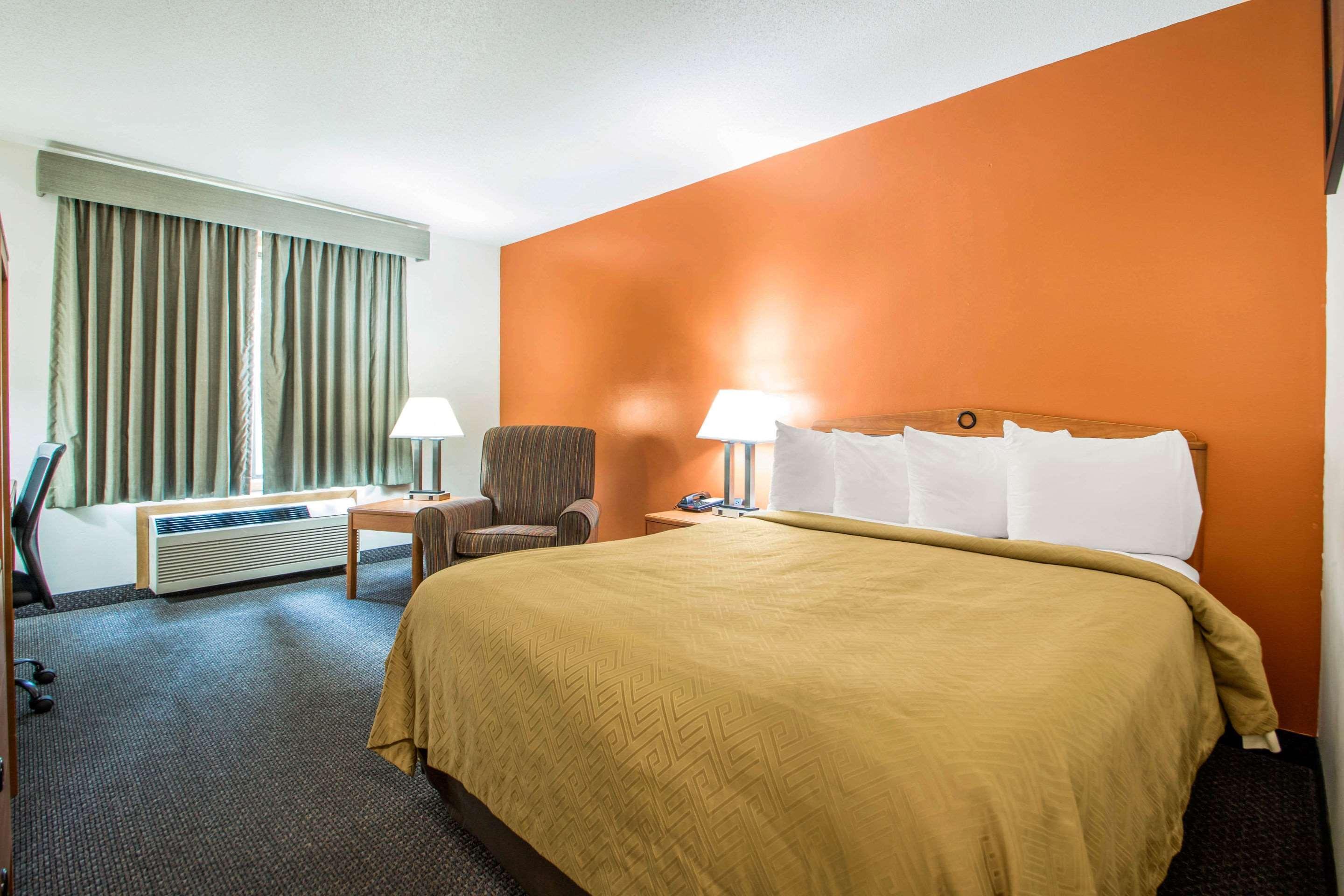 Clarion Pointe Hotel Tomah Luaran gambar