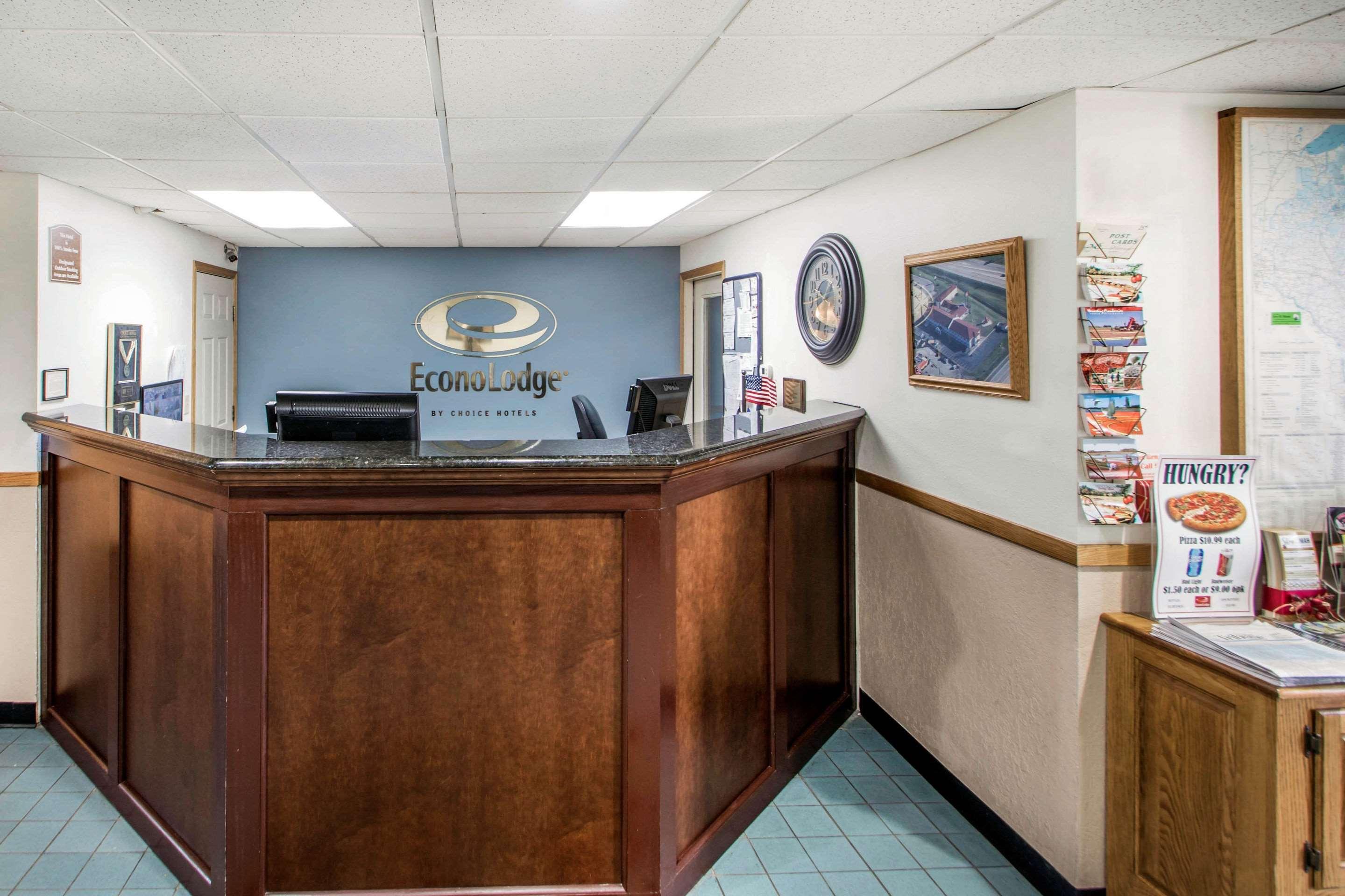 Clarion Pointe Hotel Tomah Luaran gambar